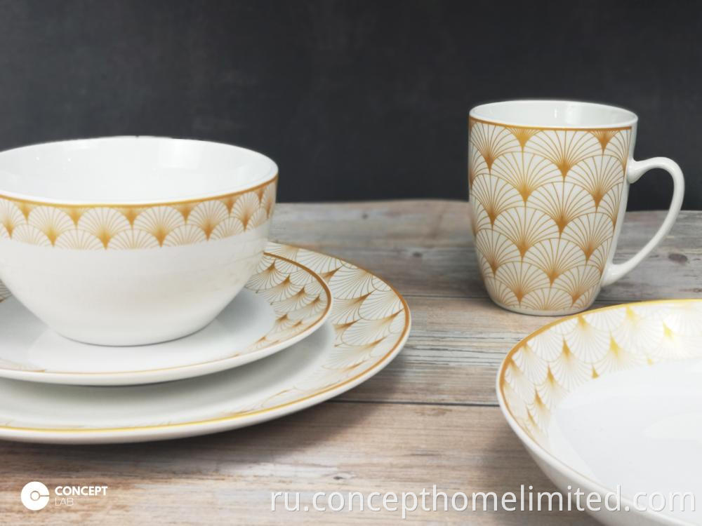 Porcelain Dinner Set With Real Gold Decal Ch22067 05 2